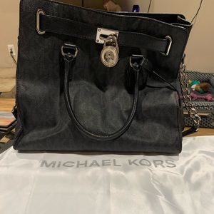 Michael Kors purse